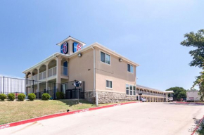 Hotels in Azle